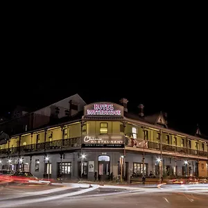 Отель Northbridge